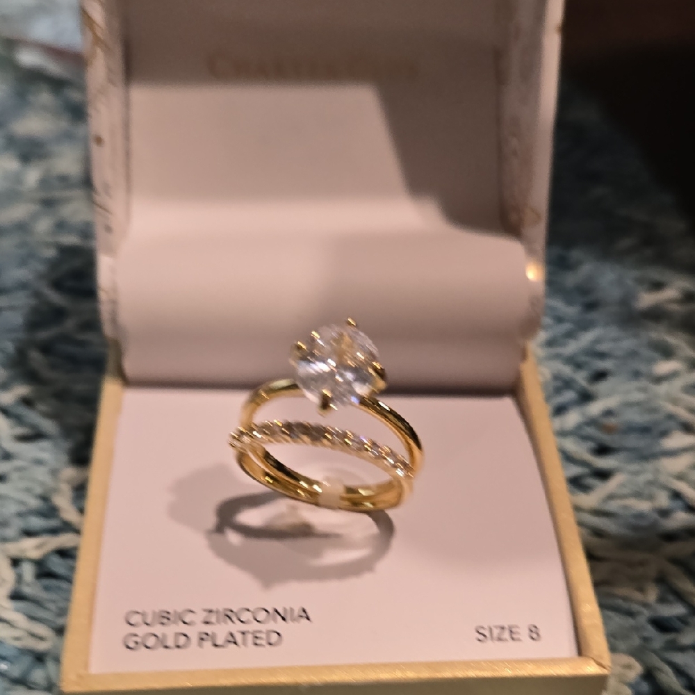 NWT Gold Plated Cubic Zirconia Ring Box Is Broken